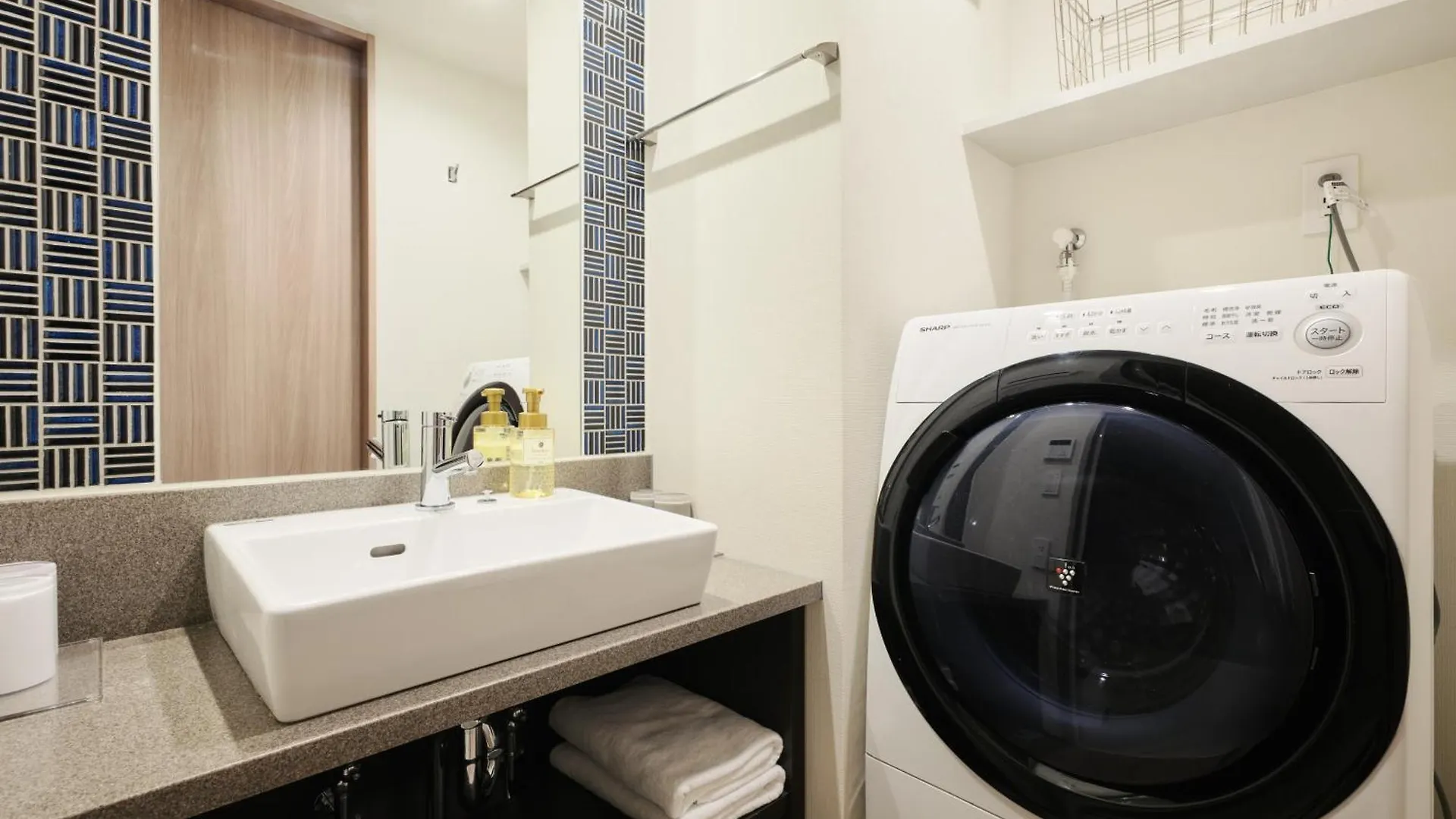**** Aparthotel Monday Apart Premium Akihabara Tokyo Japan
